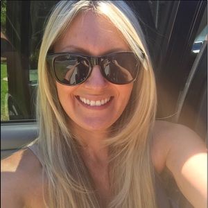 Meet your Posher, Devin